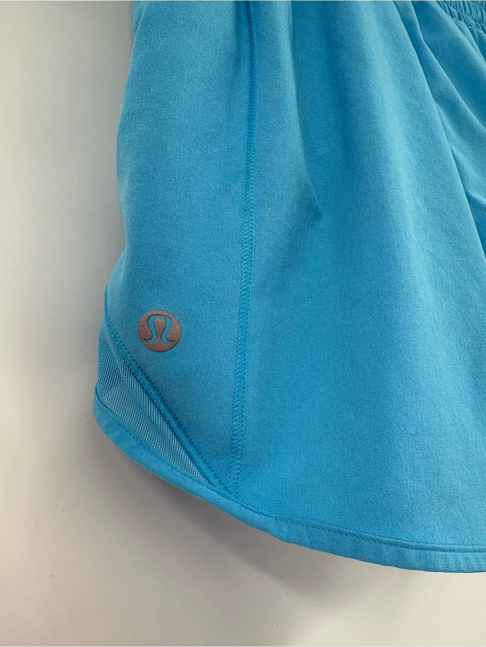 Lululemon Hotty Hot High-Rise 4” Lined Shorts Blue Size 0 - Picture 6 of 8